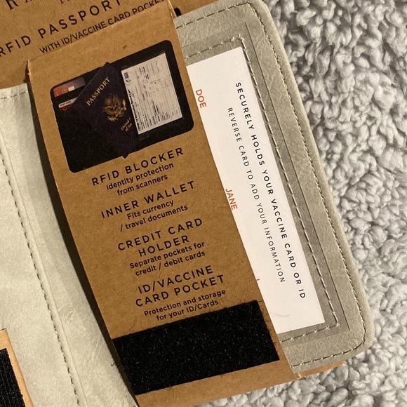 RAE DUNN RFID passport with IV/Vaccine card pocket NWT - Picture 7 of 7